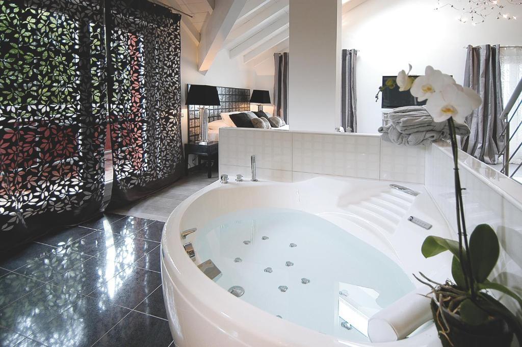 Auberge De Maison Rouge Vétraz-Monthoux Pokój zdjęcie